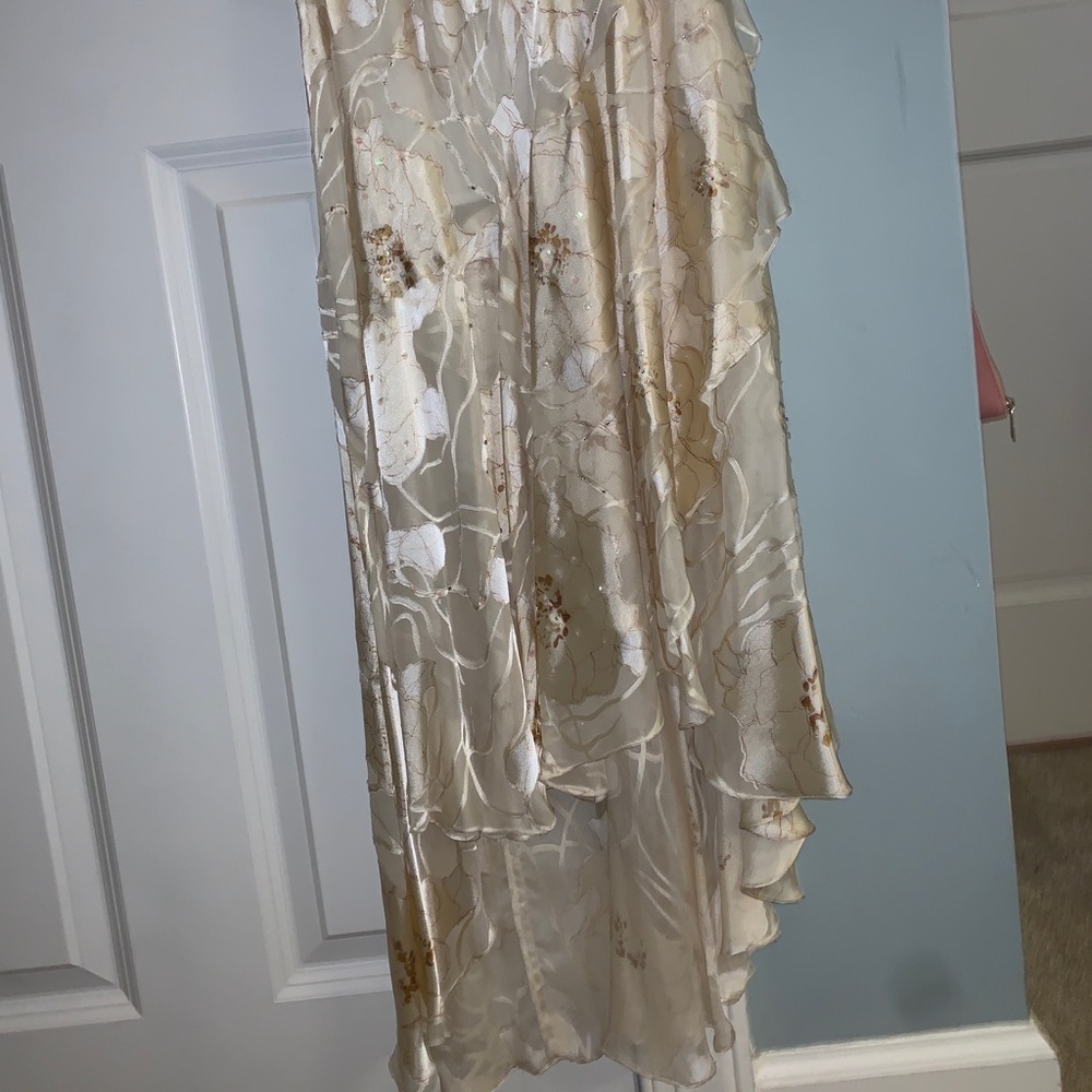 Dress - Picture 2 of 3